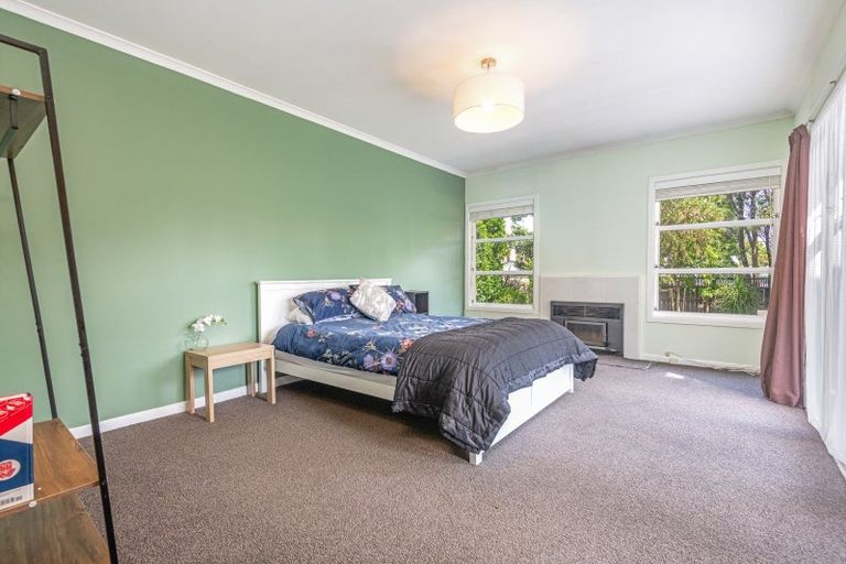 Photo of property in 17 Manawatu Street, Hokowhitu, Palmerston North, 4410