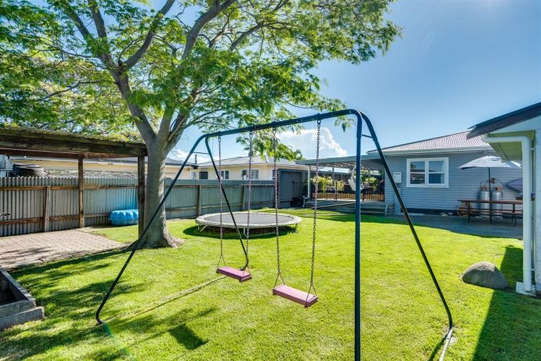 Photo of property in 95 Bill Hercock Street, Pirimai, Napier, 4112