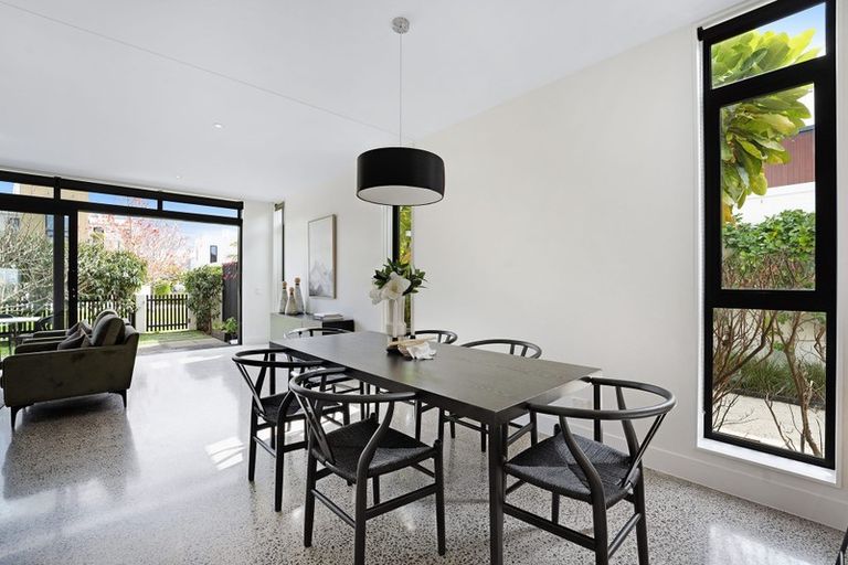 Photo of property in 13 Isitt Road, Hobsonville, Auckland, 0616