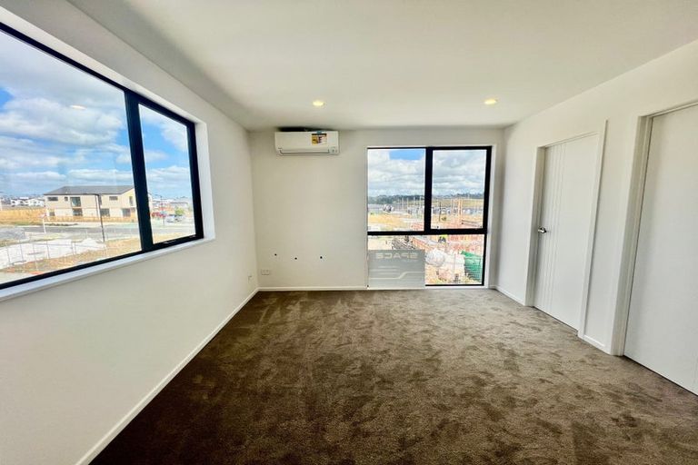 Photo of property in 4b Mahogany Street, Westgate, 0814