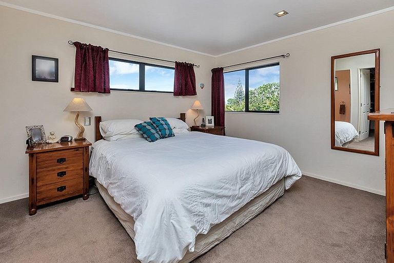 Photo of property in 8 Sanctuary Park Lane, Tamaterau, Whangarei, 0174
