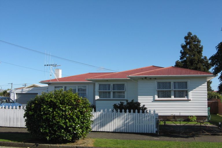 Photo of property in 15 Cobham Street, Levin, 5510
