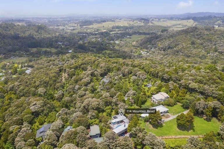 Photo of property in 114 Mountain Road, Henderson Valley, Auckland, 0612