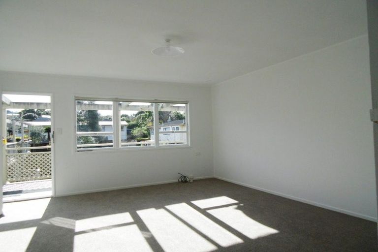 Photo of property in 170c Queen Street, Northcote Point, Auckland, 0627