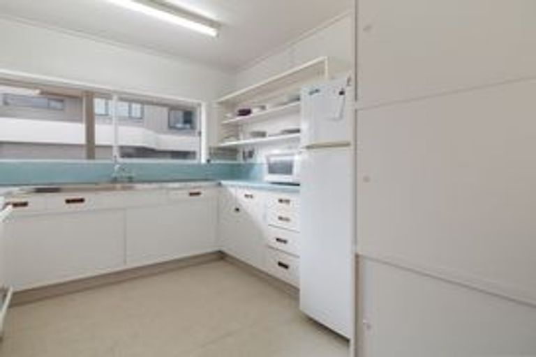 Photo of property in 15 Dillon Street, Waihi Beach, 3611