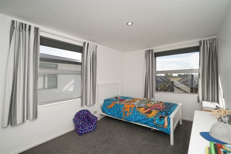 Photo of property in 4/20 Old Red Barn Road, Halswell, Christchurch, 8025