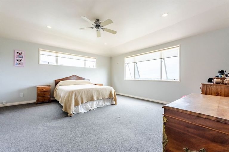 Photo of property in 1201 Whangaparaoa Road, Gulf Harbour, Whangaparaoa, 0930