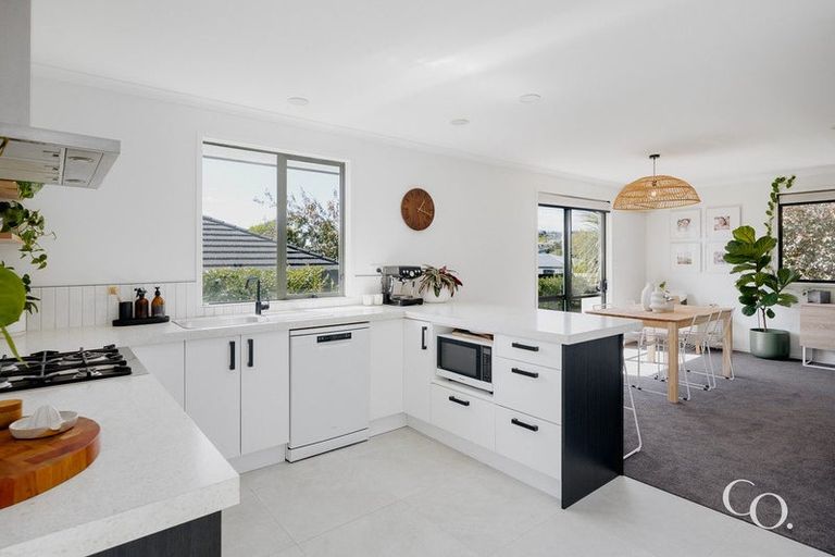 Photo of property in 6 Avon Rise, Welcome Bay, Tauranga, 3112