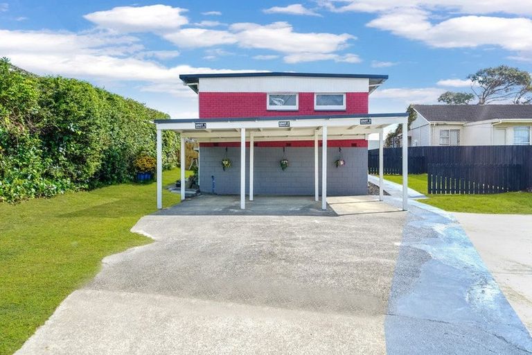 Photo of property in 2/49 Clendon Avenue, Papatoetoe, Auckland, 2025