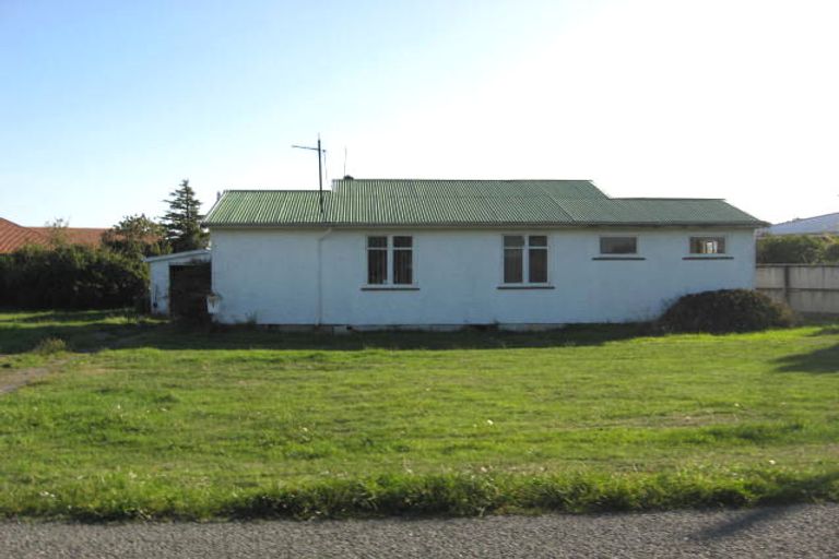 Photo of property in 1 Halkett Street, Darfield, 7510