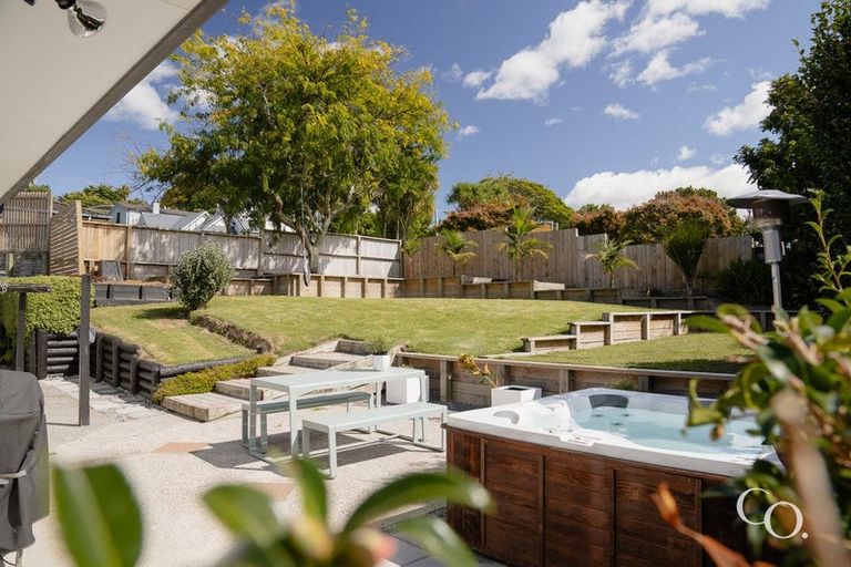 Photo of property in 6 Avon Rise, Welcome Bay, Tauranga, 3112