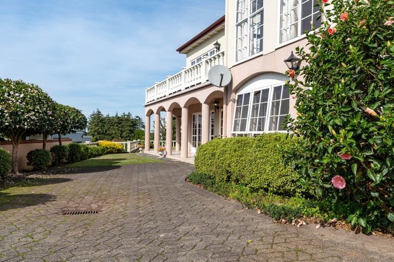 Photo of property in 145a Clarence Street, Hamilton Lake, Hamilton, 3204