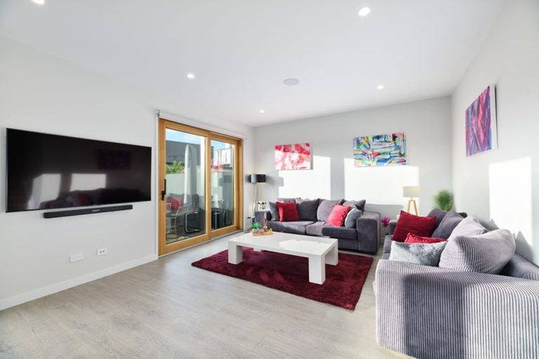 Photo of property in 28 Whakanoho Road, Westgate, Auckland, 0814