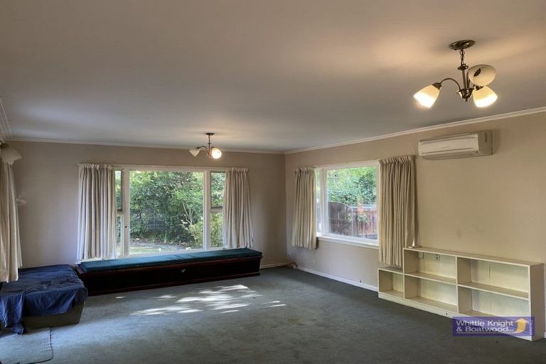 Photo of property in 12 Hanrahan Street, Upper Riccarton, Christchurch, 8041