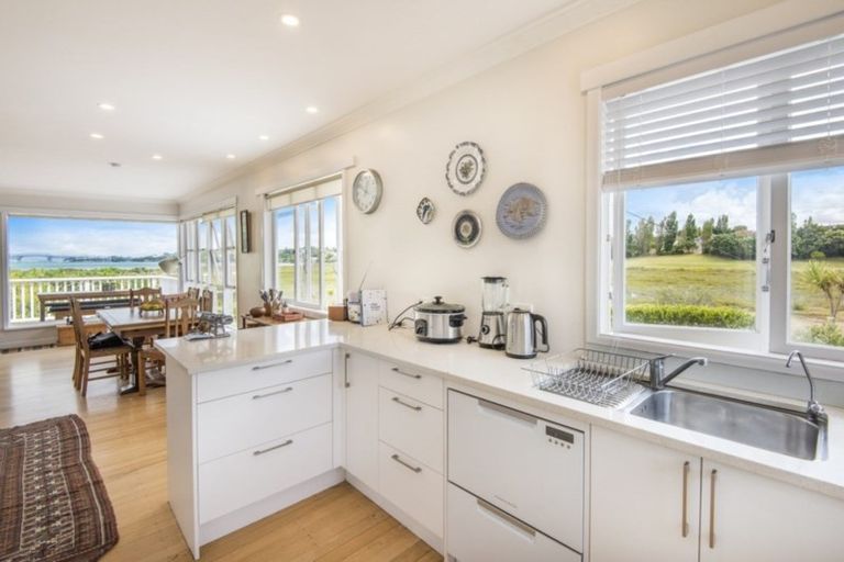 Photo of property in 55 Kawerau Avenue, Devonport, Auckland, 0624