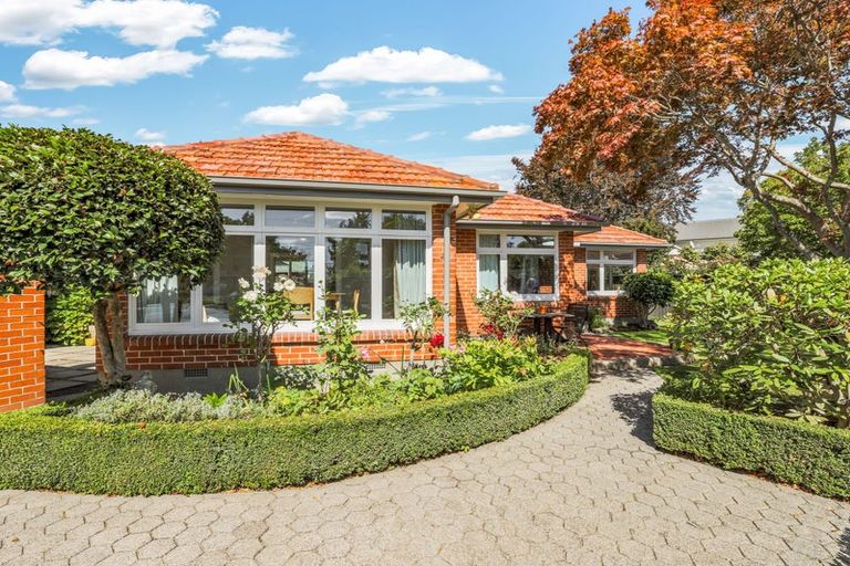 Photo of property in 71 Hamilton Avenue, Ilam, Christchurch, 8041