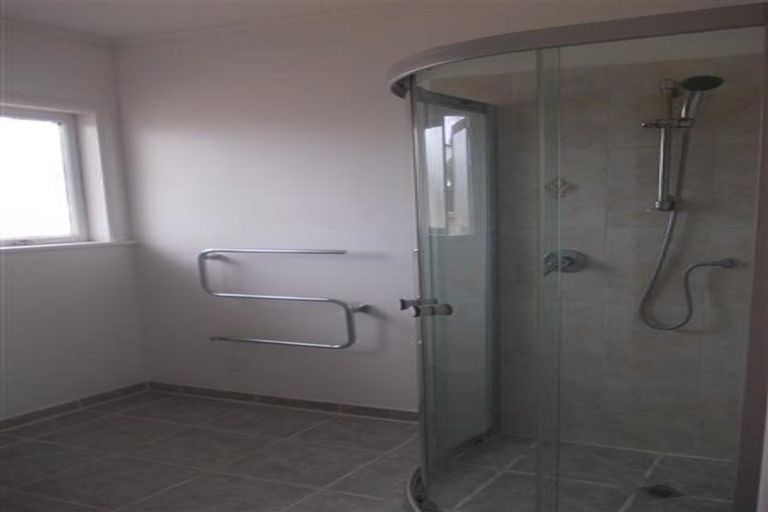 Photo of property in 23b Woodford Avenue, Henderson, Auckland, 0610