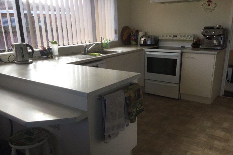 Photo of property in 52 Arawhata Road, Paraparaumu, 5032