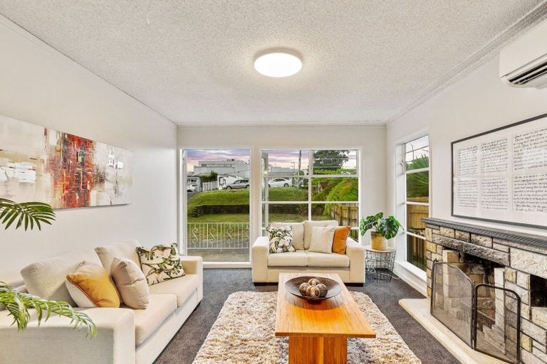 Photo of property in 9 Wilson Road, Glen Eden, Auckland, 0602