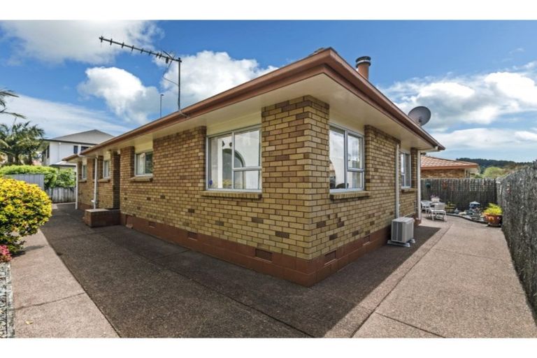 Photo of property in 23a Nukumea Common, Orewa, 0931