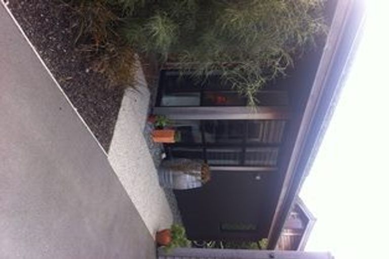 Photo of property in 6 Buckler Court, Jacks Point, Queenstown, 9371