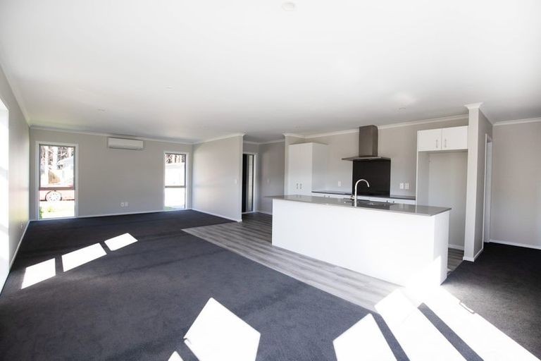 Photo of property in 19 Te Ara O Roimata, Wainuiomata, Lower Hutt, 5014
