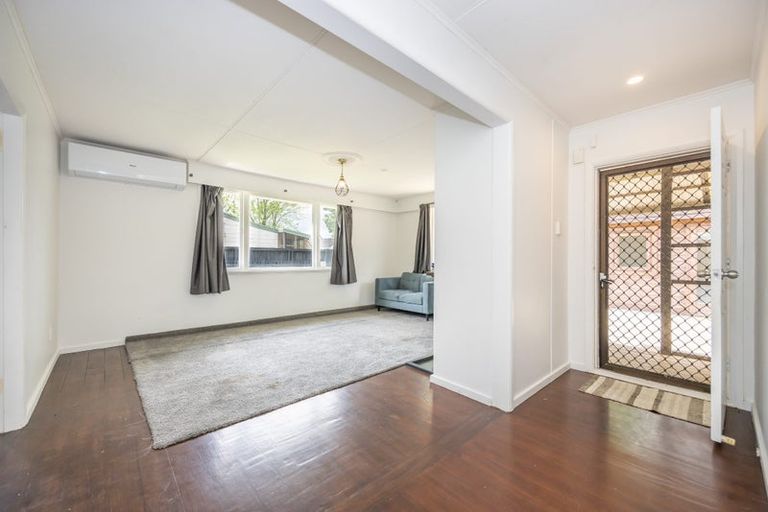 Photo of property in 1 Kenney Crescent, Fairfield, Hamilton, 3214