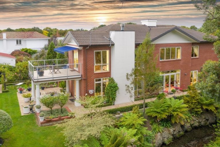 Photo of property in 17a Hamilton Avenue, Ilam, Christchurch, 8041