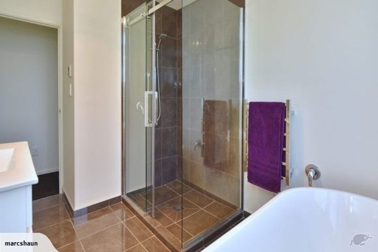 Photo of property in 6 Titirangi Crescent, Parklands, Christchurch, 8083