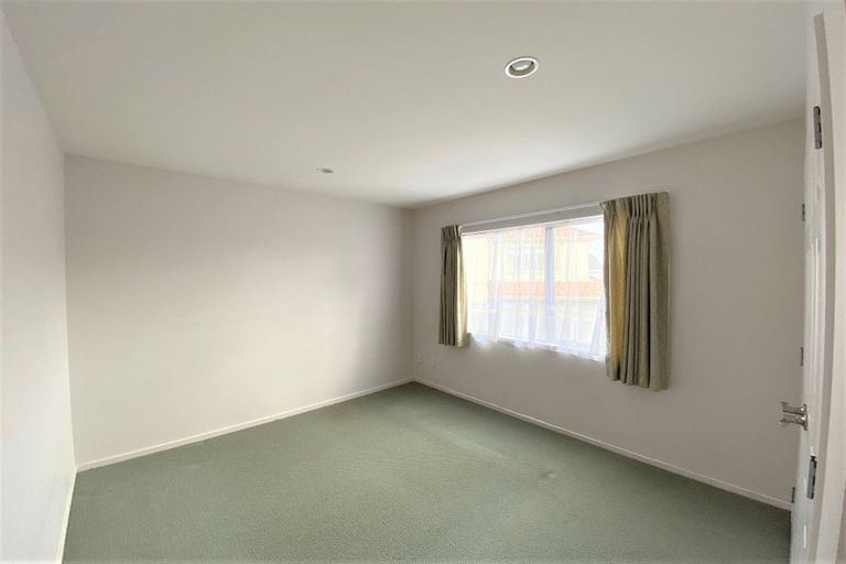 Photo of property in 102b Meadowland Drive, Somerville, Auckland, 2014