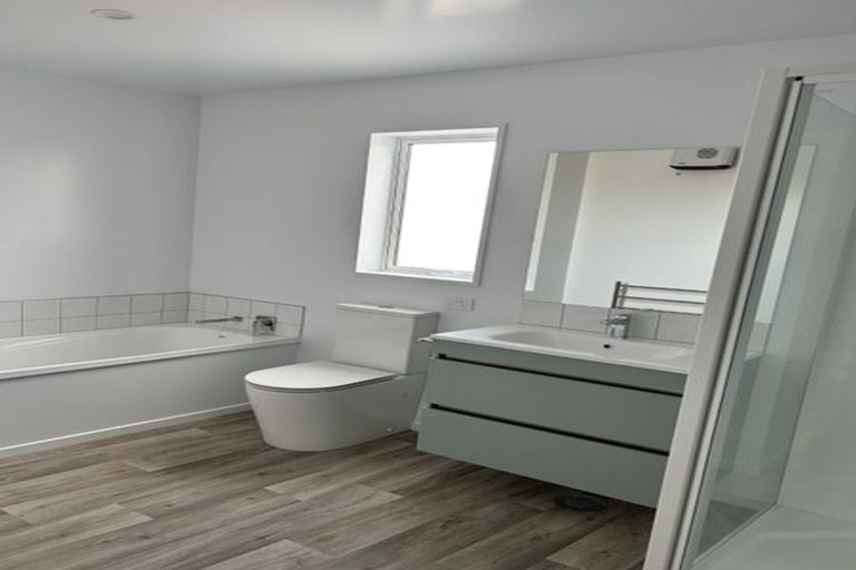 Photo of property in 3/33 Beresford Street, New Brighton, Christchurch, 8061