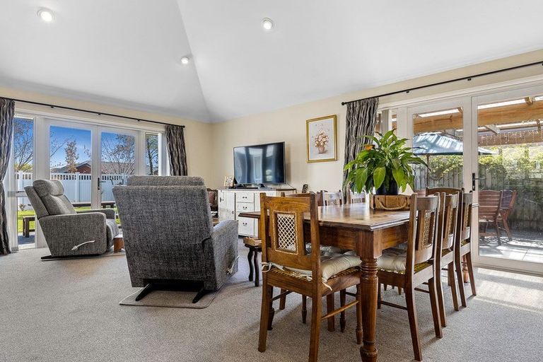 Photo of property in 10 Mcmahon Drive, Aidanfield, Christchurch, 8025