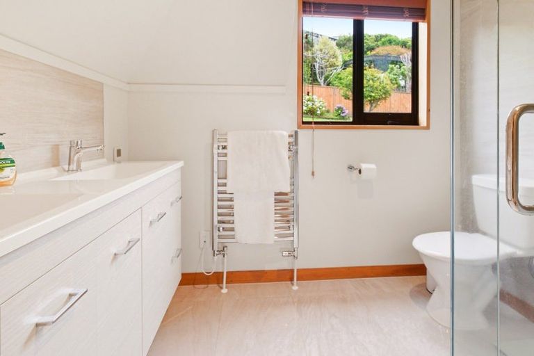 Photo of property in 20 Satara Crescent, Khandallah, Wellington, 6035