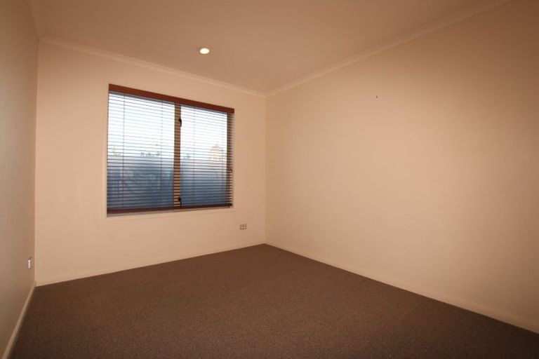 Photo of property in 4 Millennial Way, Orewa, 0931