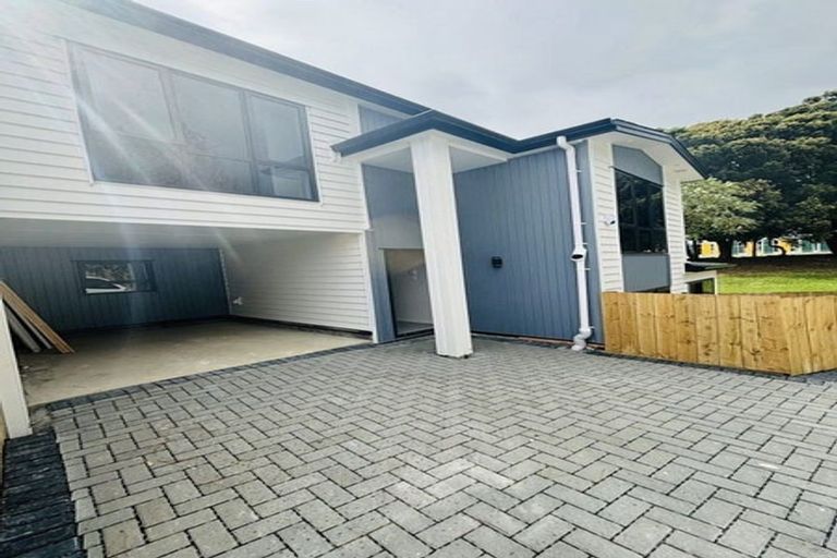 Photo of property in 9f Julian Place, Otara, Auckland, 2023