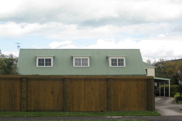 Photo of property in 185 Govett Avenue, Frankleigh Park, New Plymouth, 4310