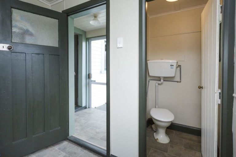 Photo of property in 14 Douglas Street, West End, Palmerston North, 4412