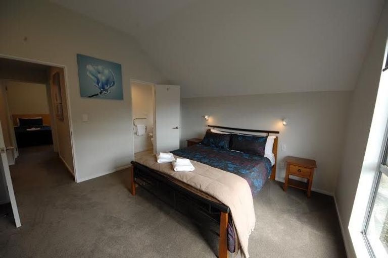 Photo of property in 27 Lochy Road, Fernhill, Queenstown, 9300