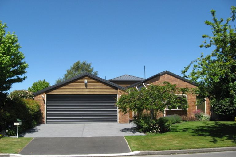 Photo of property in 9 Hatfield Place, Avonhead, Christchurch, 8042