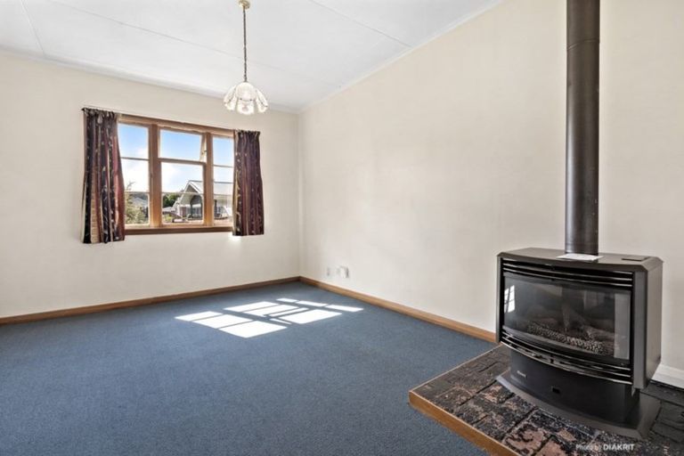 Photo of property in 5 Mangaroa Hill Road, Clouston Park, Upper Hutt, 5018