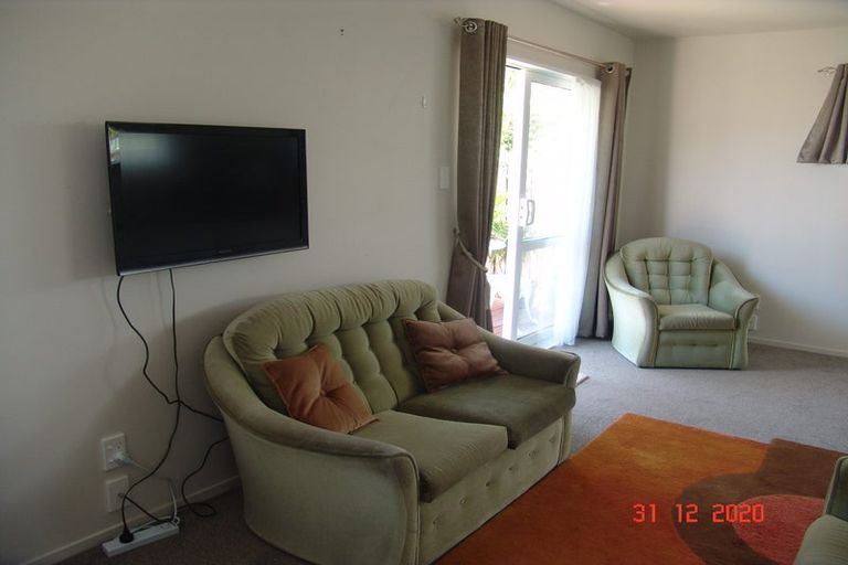 Photo of property in 62 Farquhars Road, Redwood, Christchurch, 8051