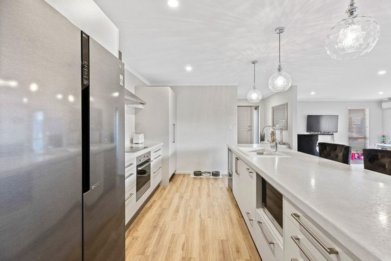 Photo of property in 28 Beachvale Drive, Kaiapoi, 7630