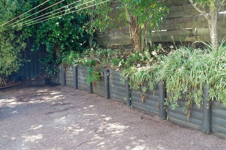 Photo of property in 11 Babington Place, Torbay, Auckland, 0630