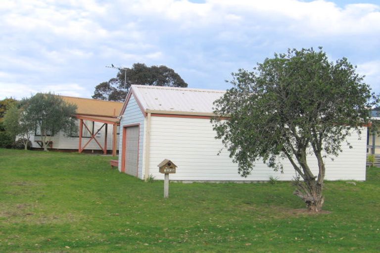 Photo of property in 120 Given Avenue, Whangamata, 3620