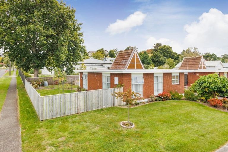 Photo of property in 52 Glasgow Terrace, Feilding, 4702