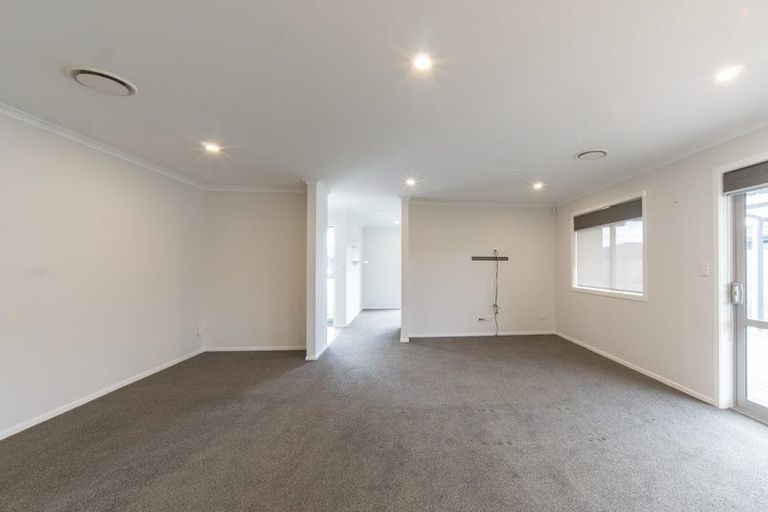 Photo of property in 25 Keerangi Place, Rototuna North, Hamilton, 3210