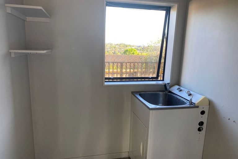 Photo of property in 21 Leafield Crescent, Henderson, Auckland, 0612