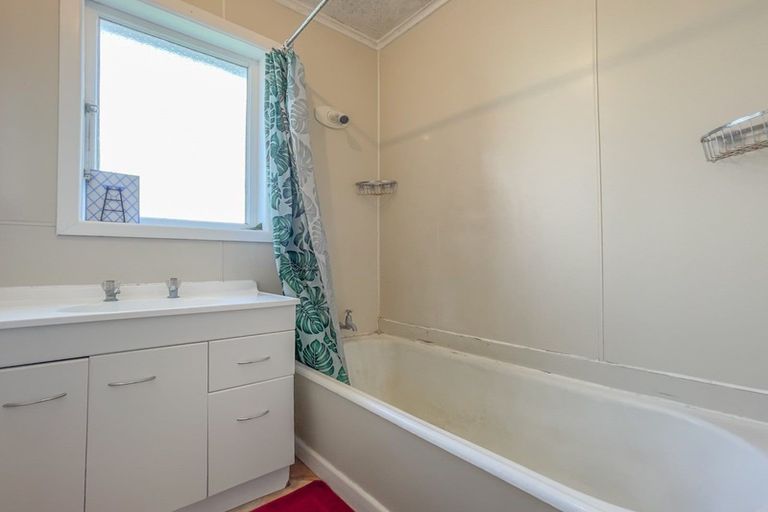 Photo of property in 4 Rakino Drive, Kerepehi, Paeroa, 3671