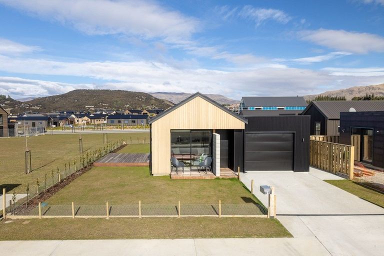 Photo of property in Northlake, 25 Gladbrook Street, Wanaka, 9305
