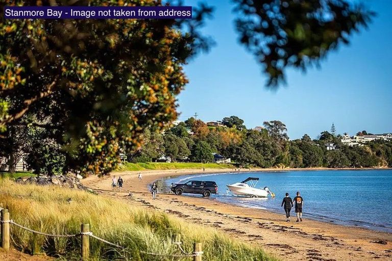 Photo of property in 73a Gledstane Road, Stanmore Bay, Whangaparaoa, 0932